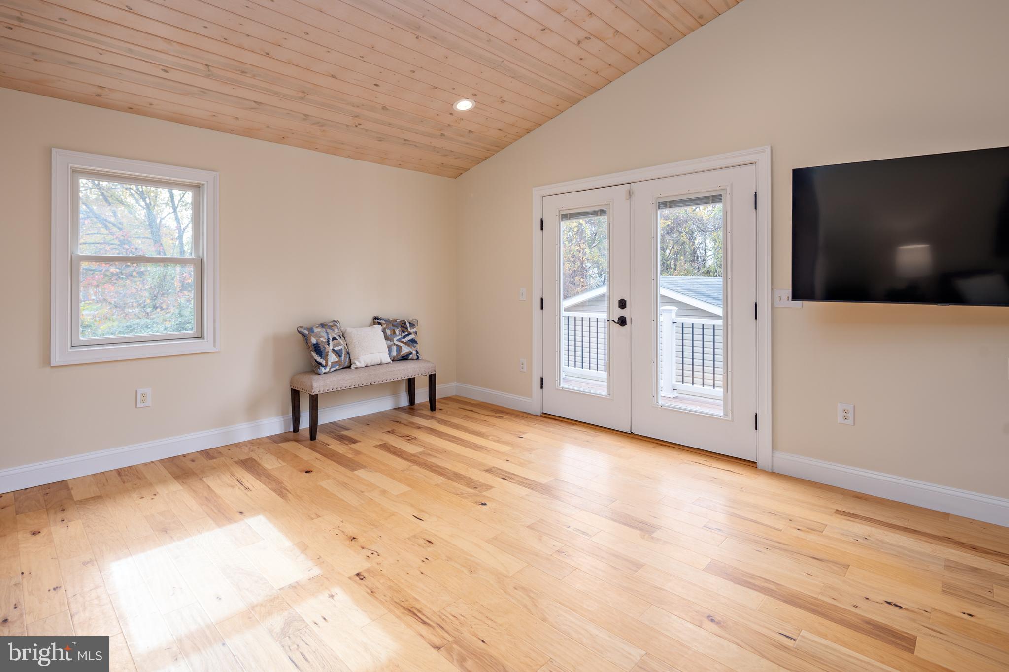 KENT ISLAND ESTATES - Residential