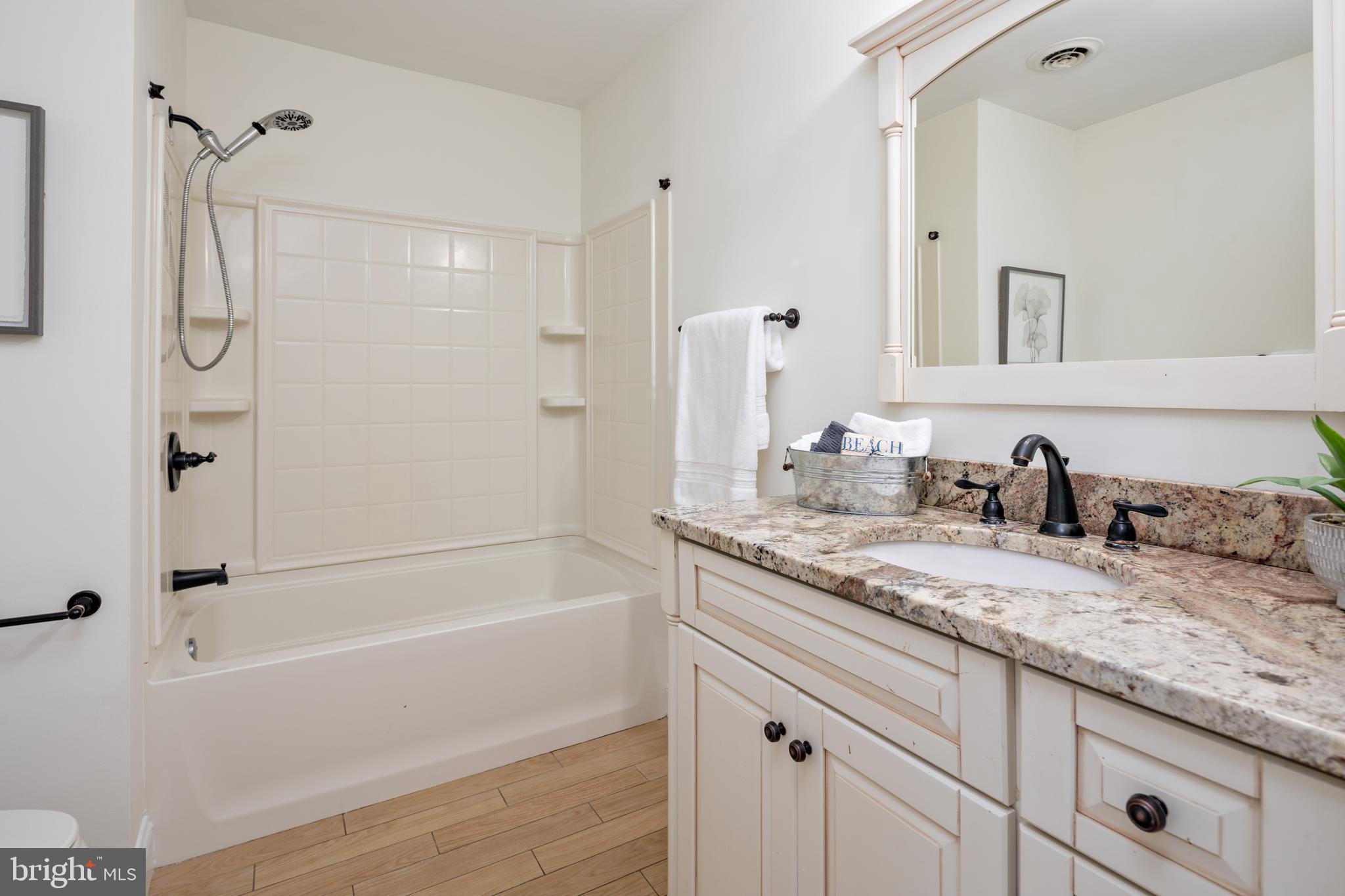 KENT ISLAND ESTATES - Residential