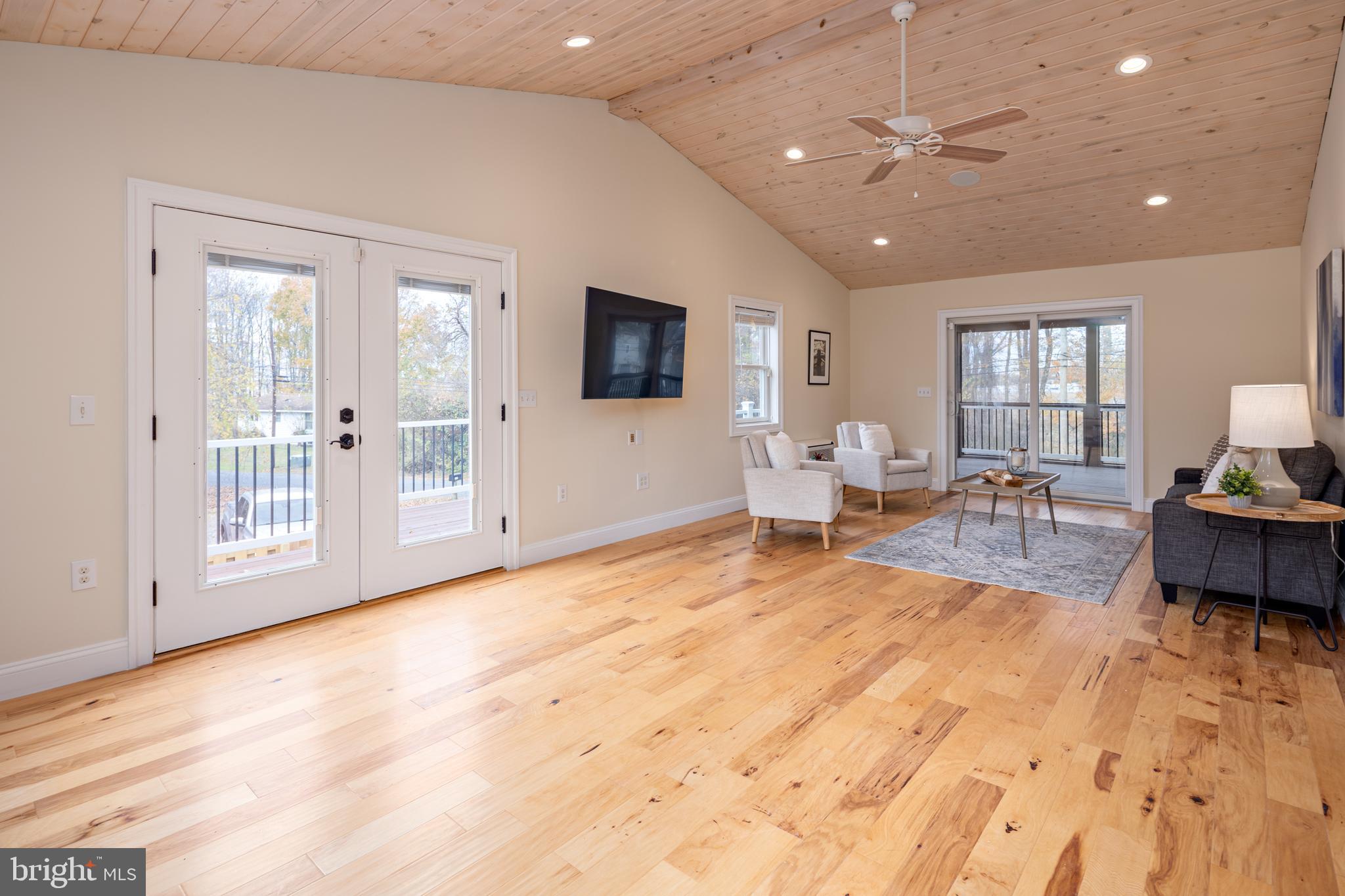 KENT ISLAND ESTATES - Residential