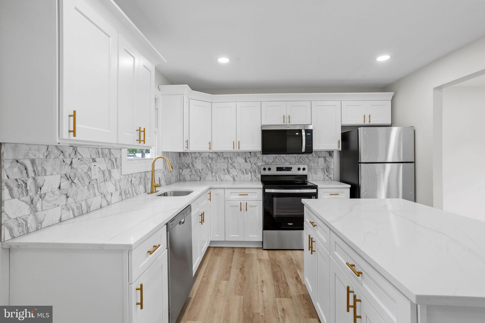 22 TECUMSEH TRAIL