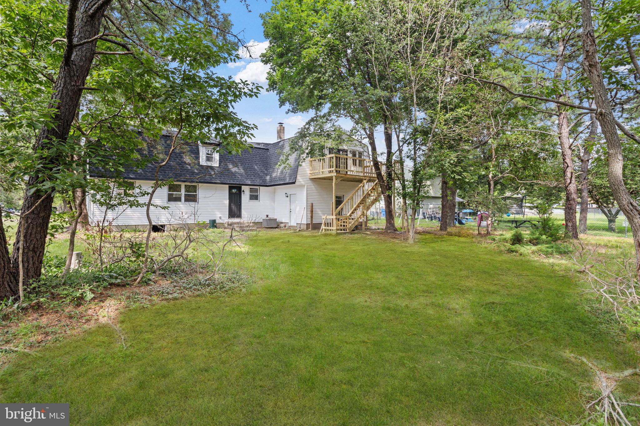 22 TECUMSEH TRAIL