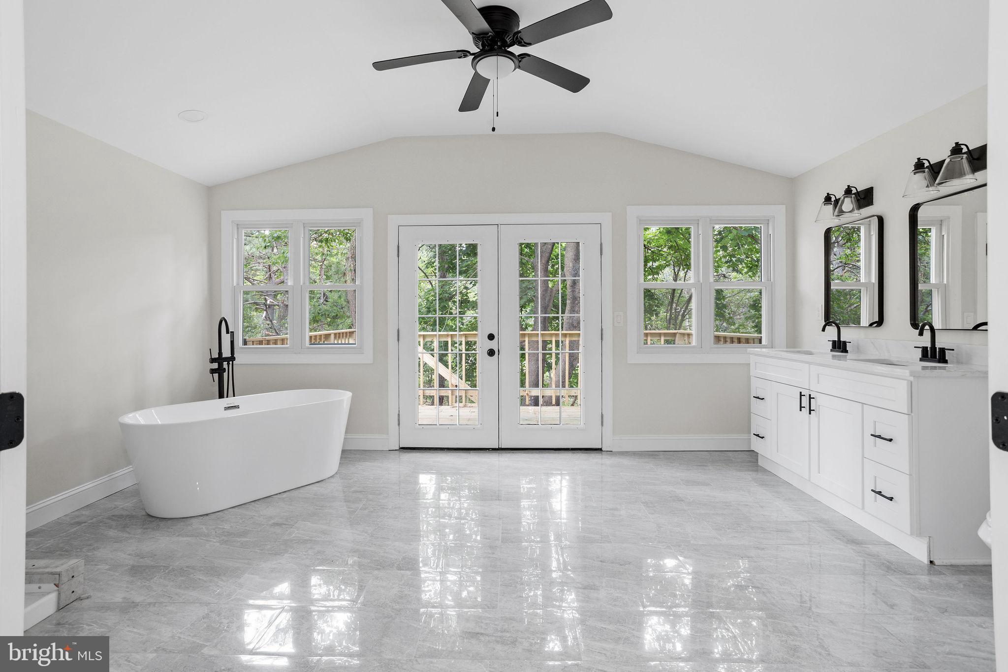22 TECUMSEH TRAIL
