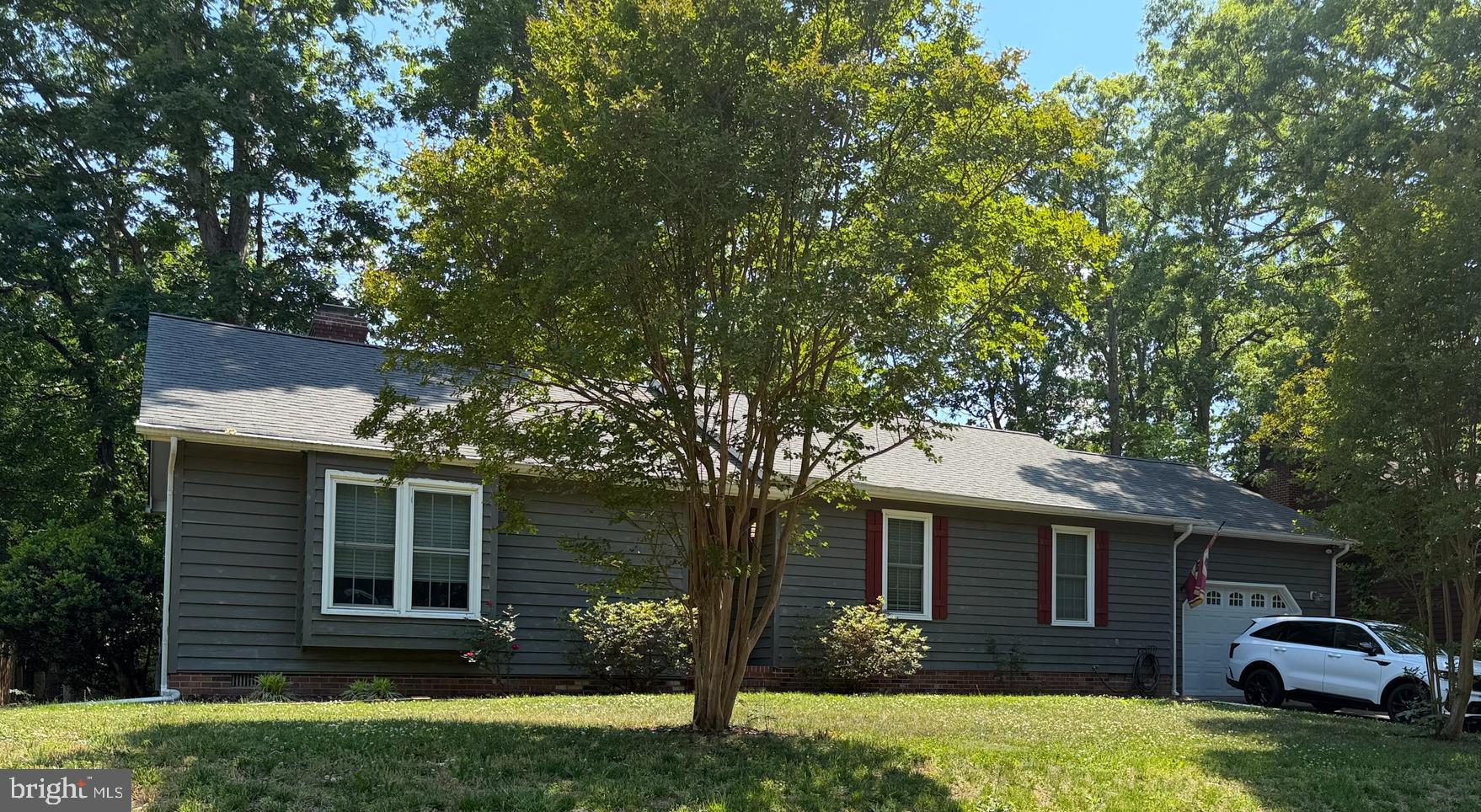 204 BOWEN DRIVE