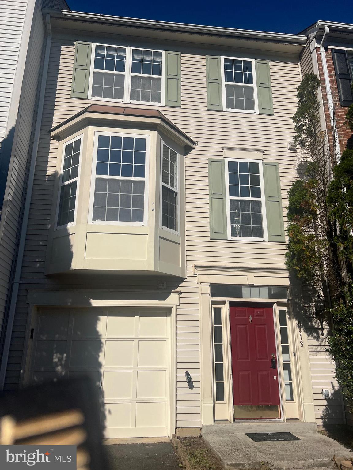 9418 BLACK HAWK COURT