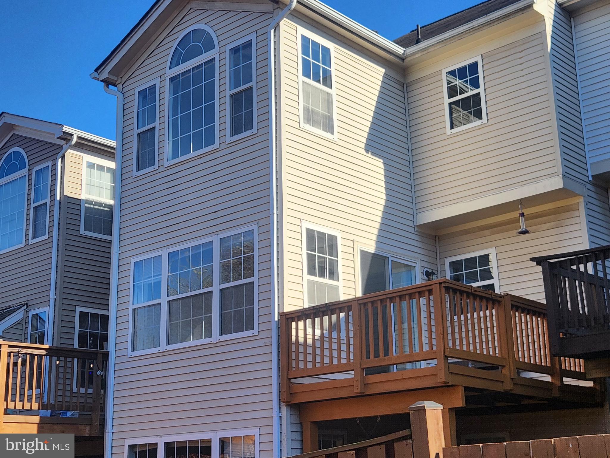 BLOOMS CROSSING - Residential