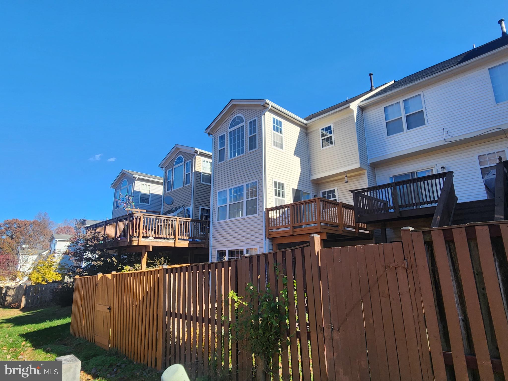 BLOOMS CROSSING - Residential