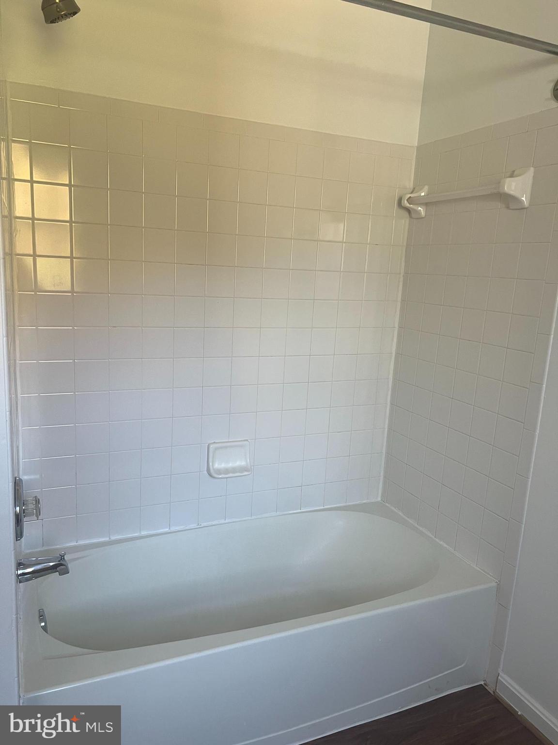 BLOOMS CROSSING - Residential