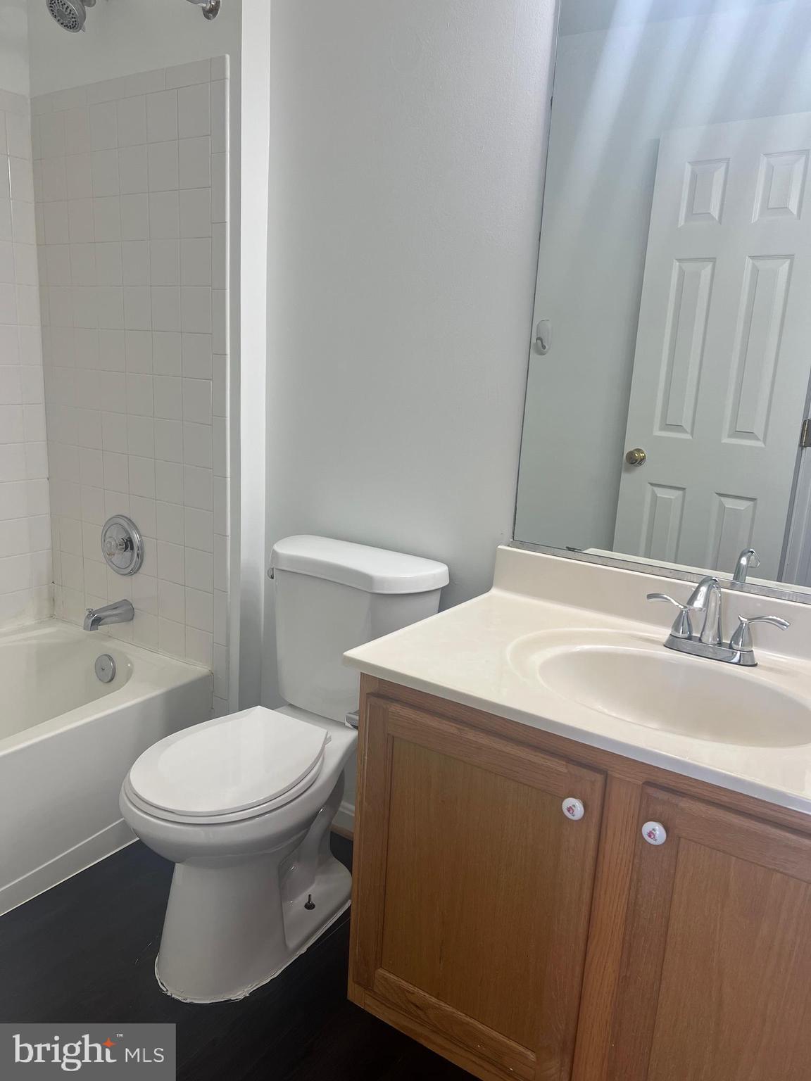 BLOOMS CROSSING - Residential