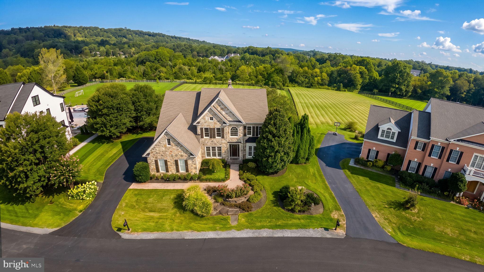 40282 WARREN GLEN LANE