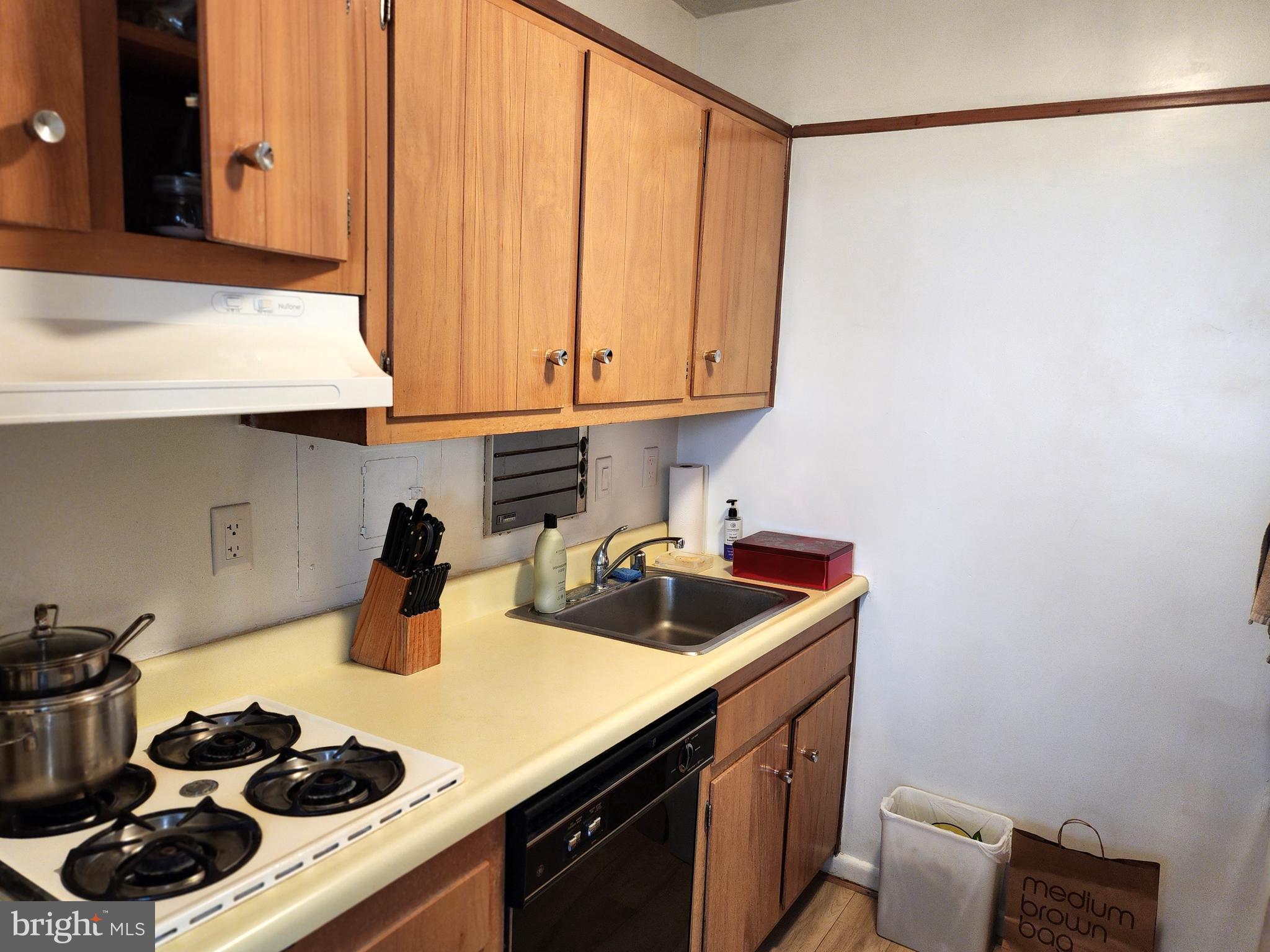 GROSVENOR PARK - Residential Lease