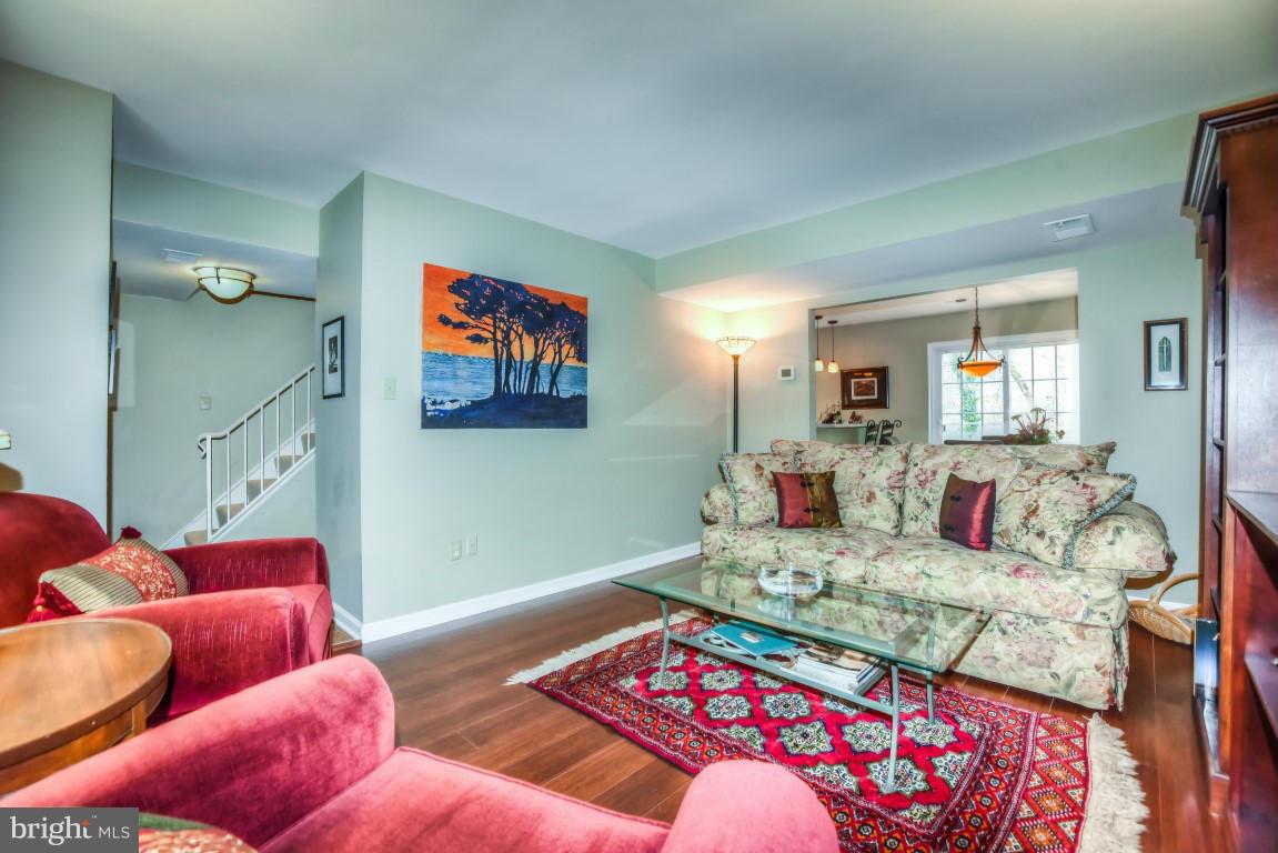 DANBURY FOREST - Residential