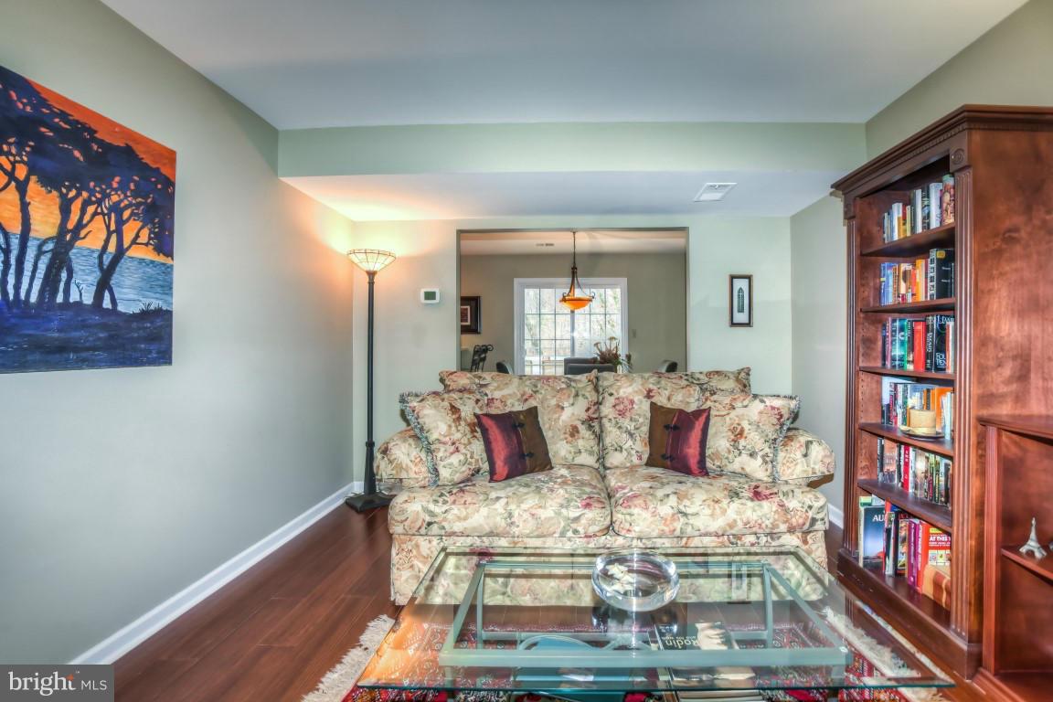 DANBURY FOREST - Residential