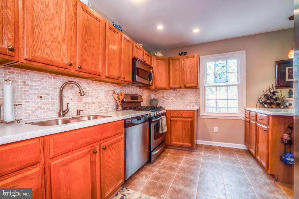 DANBURY FOREST - Residential