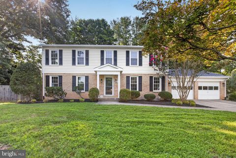 Photo of 10101 Nadine Drive, VIENNA, VA 22181 (MLS # VAFX2327378)