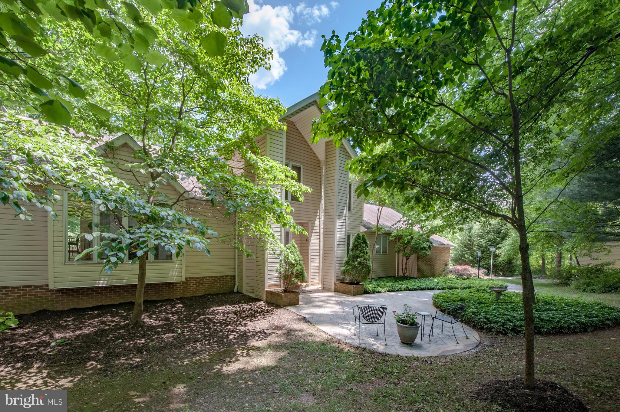 PEACH MILL ESTATES - Residential Lease