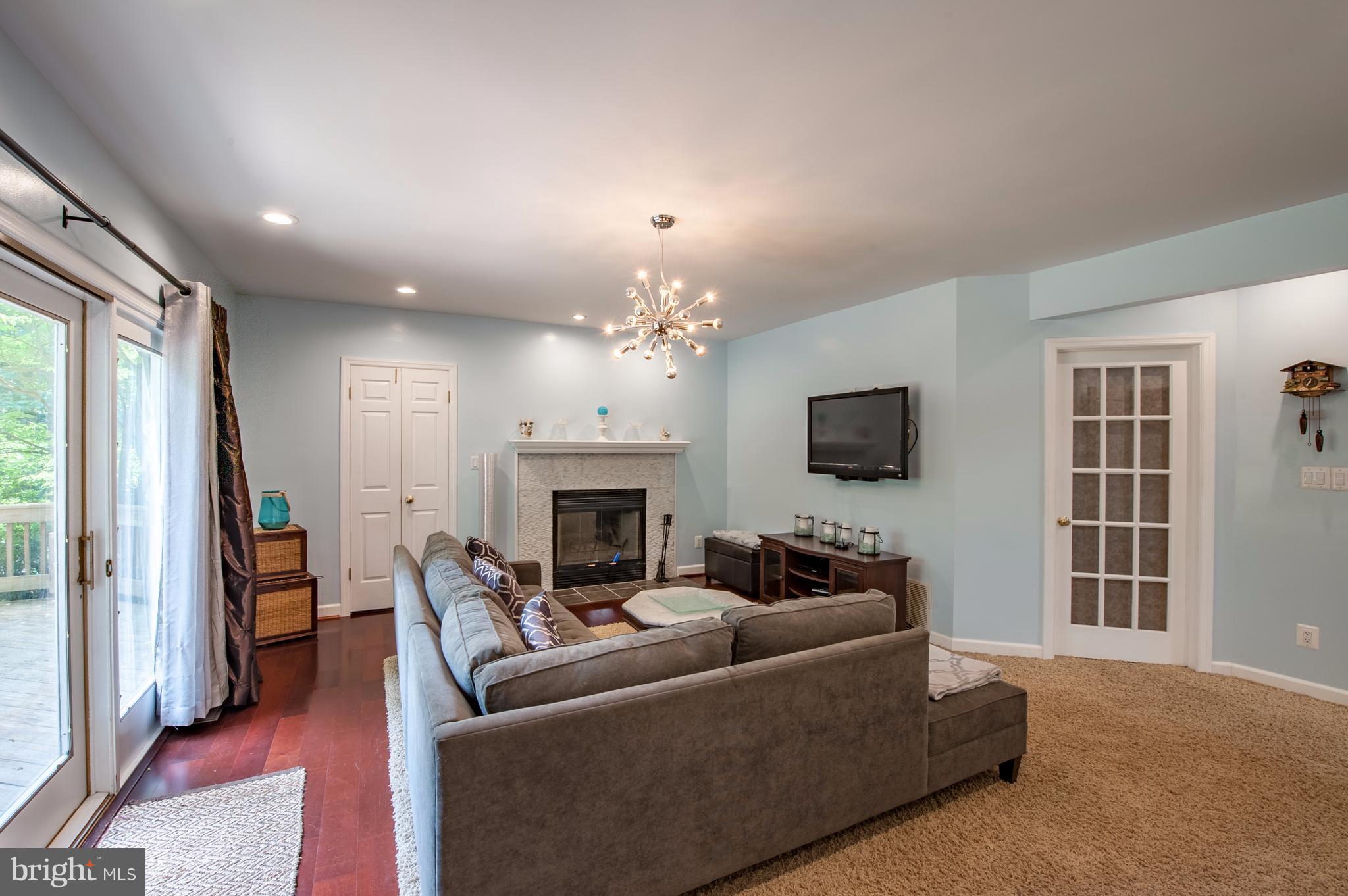 PEACH MILL ESTATES - Residential Lease