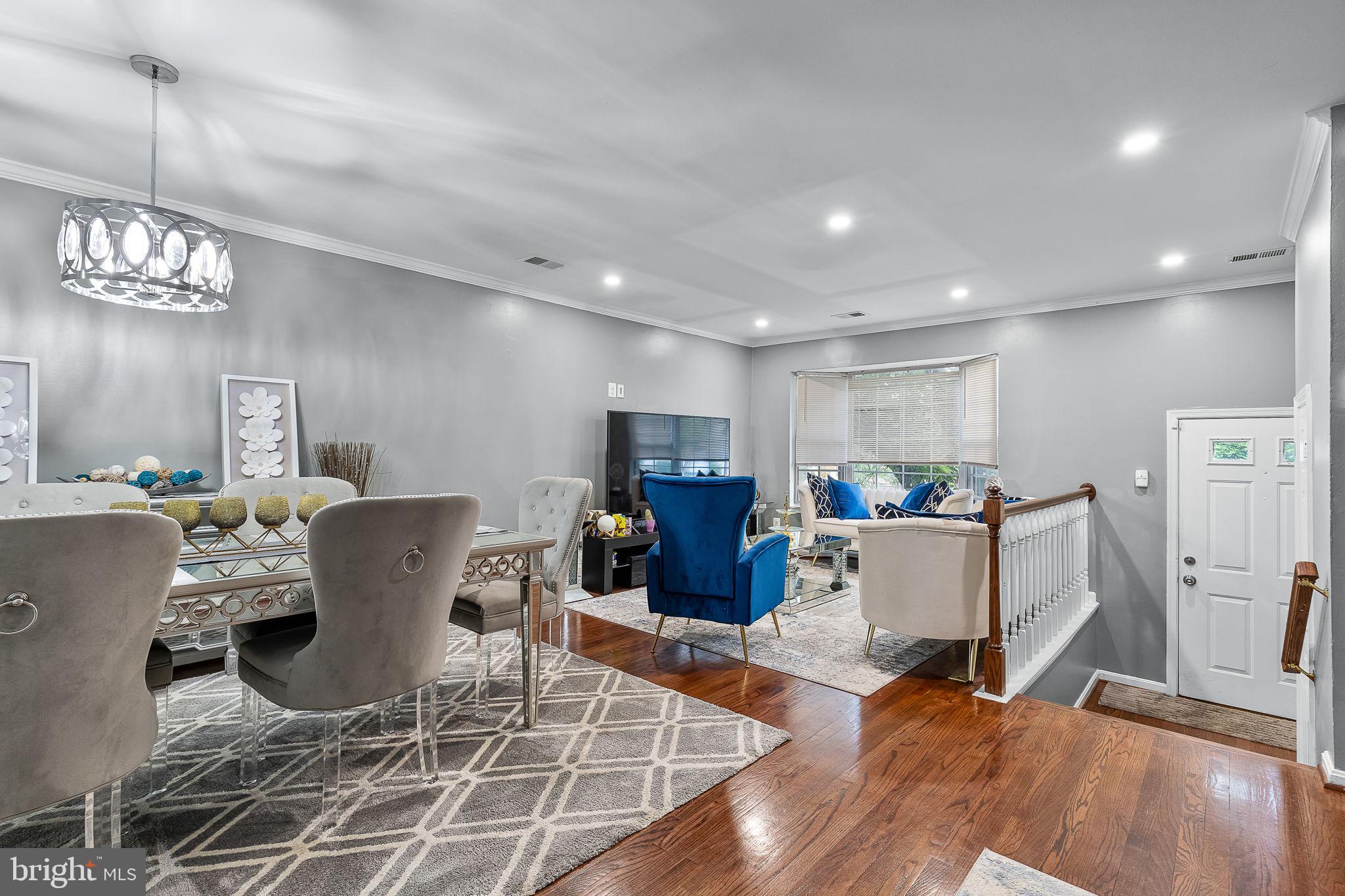 7929 GUNSTON WOODS PLACE