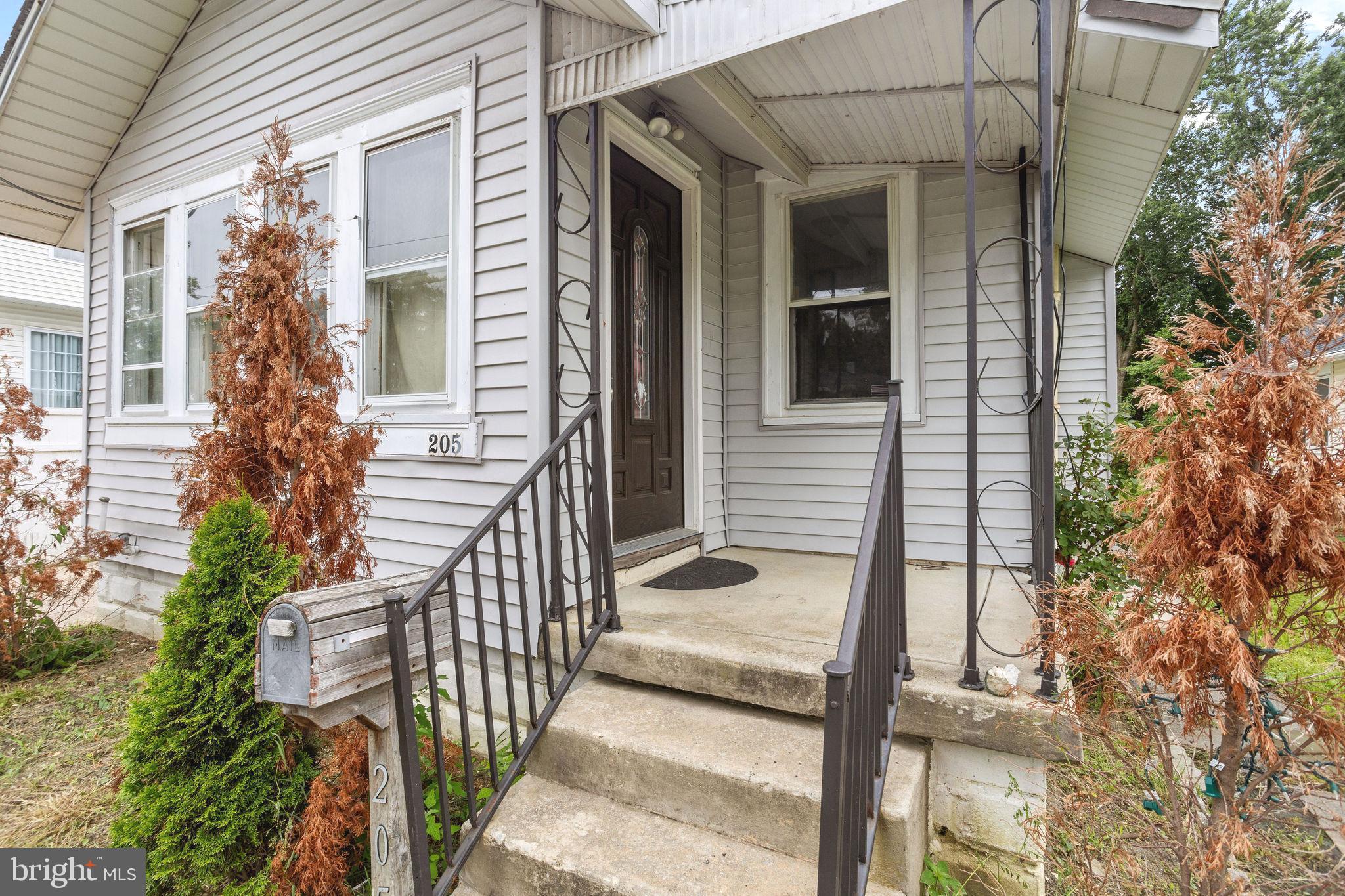 205 EVERGREEN