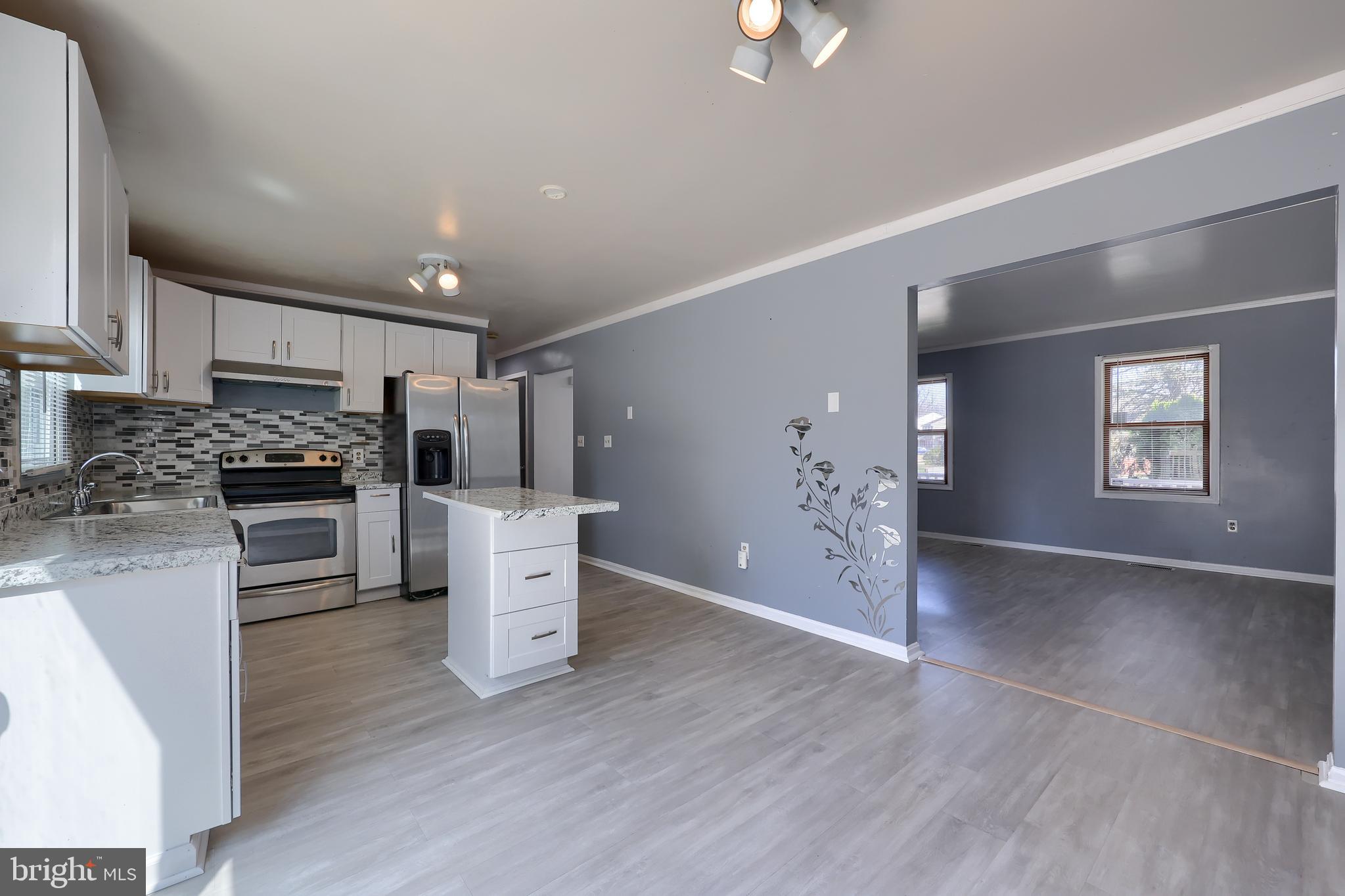 SNYDER ACRES - Residential