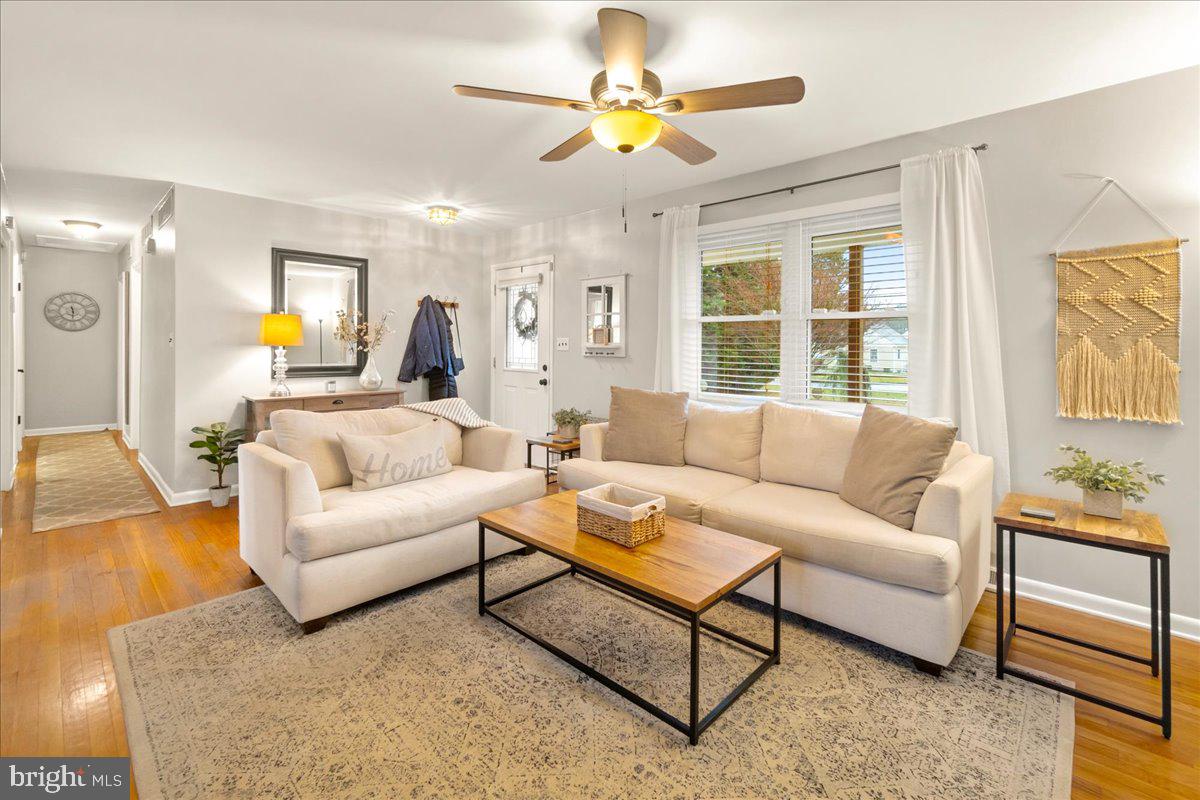 SHORELAND - Residential