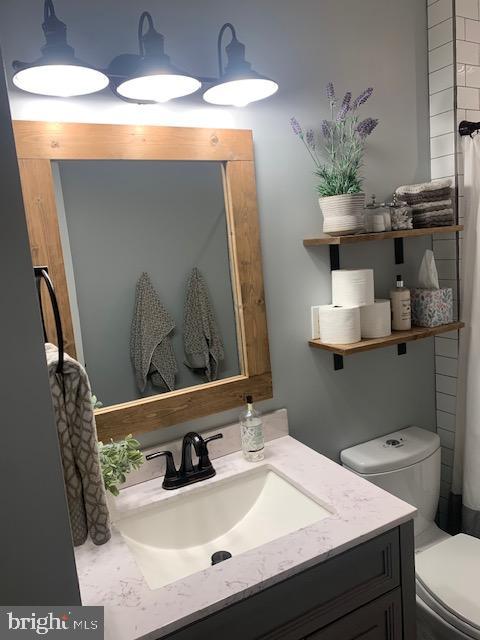 SHORELAND - Residential