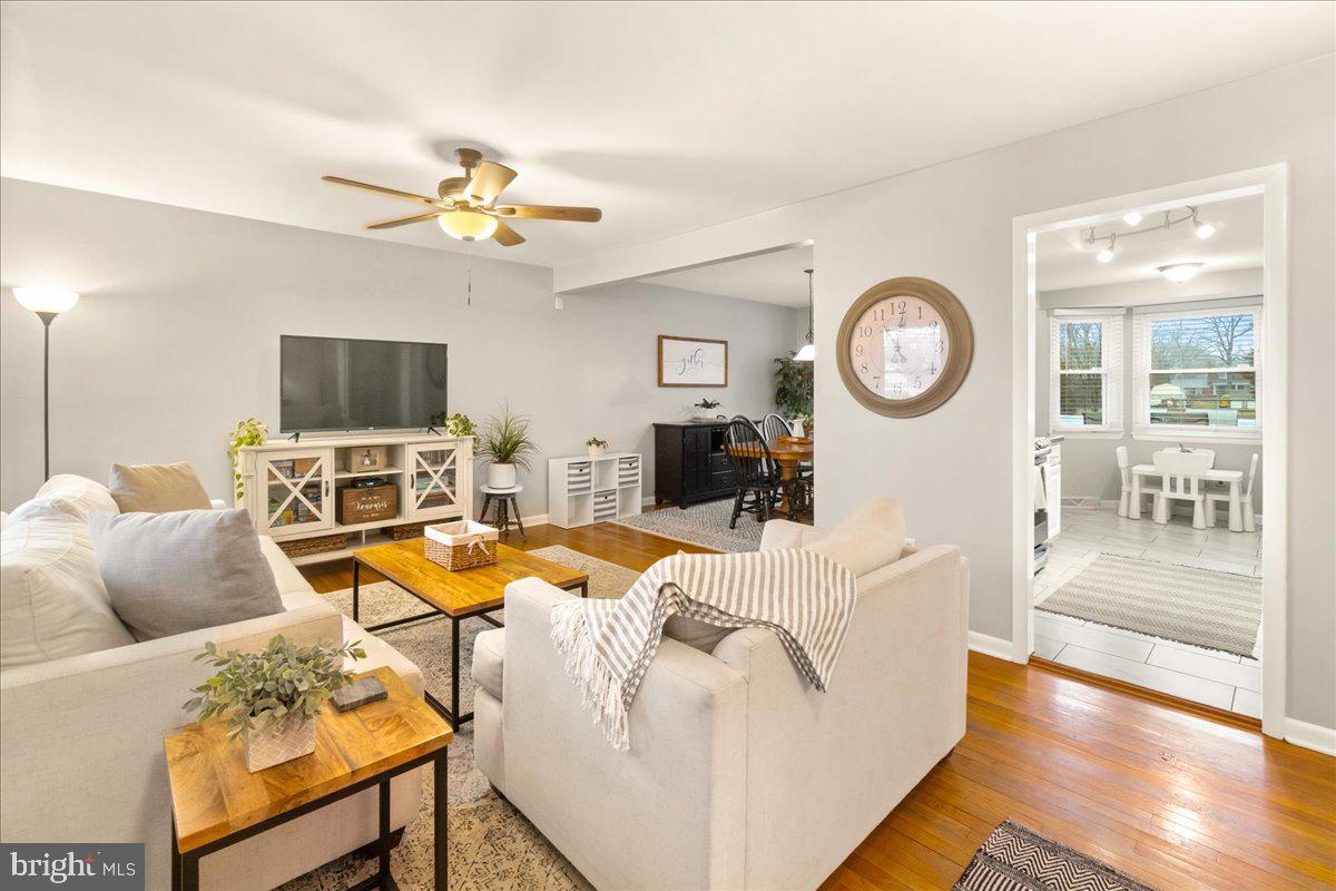 SHORELAND - Residential