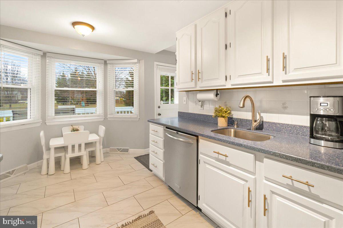 SHORELAND - Residential