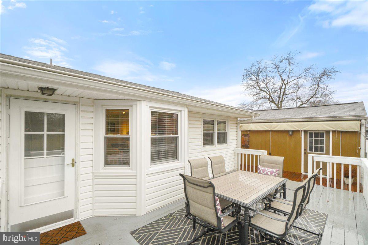 SHORELAND - Residential