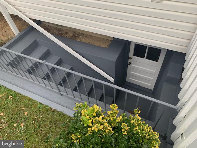 SHORELAND - Residential