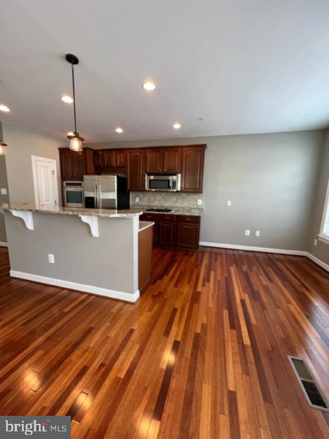 VILLAGES OF URBANA - Residential Lease