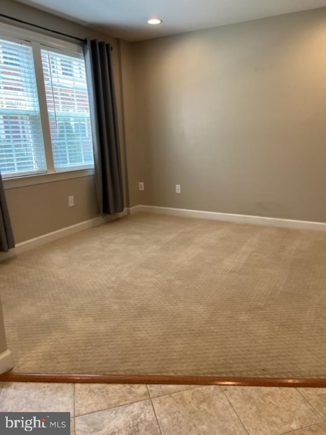 VILLAGES OF URBANA - Residential Lease