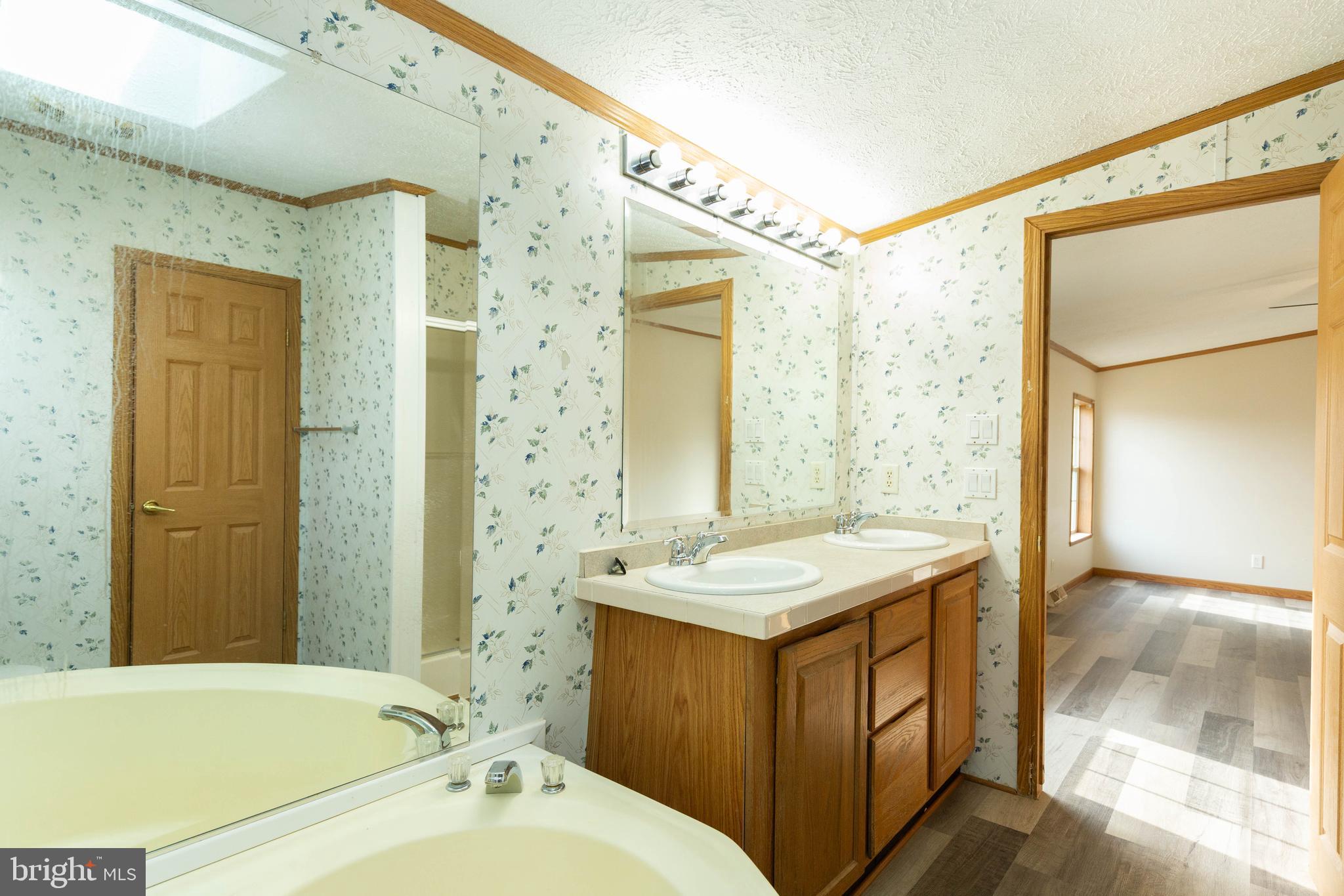 SUMMER HILL - Residential Lease