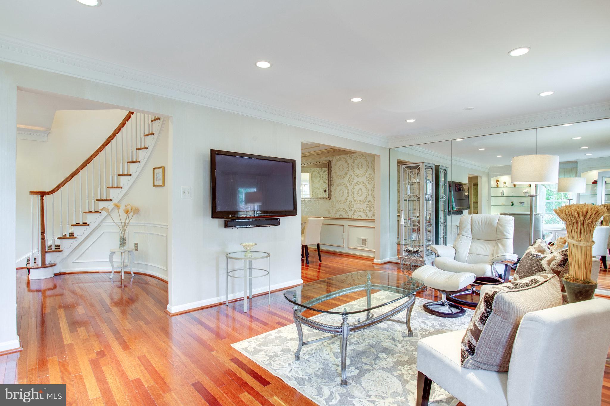 HAHN PROPERTY - Residential