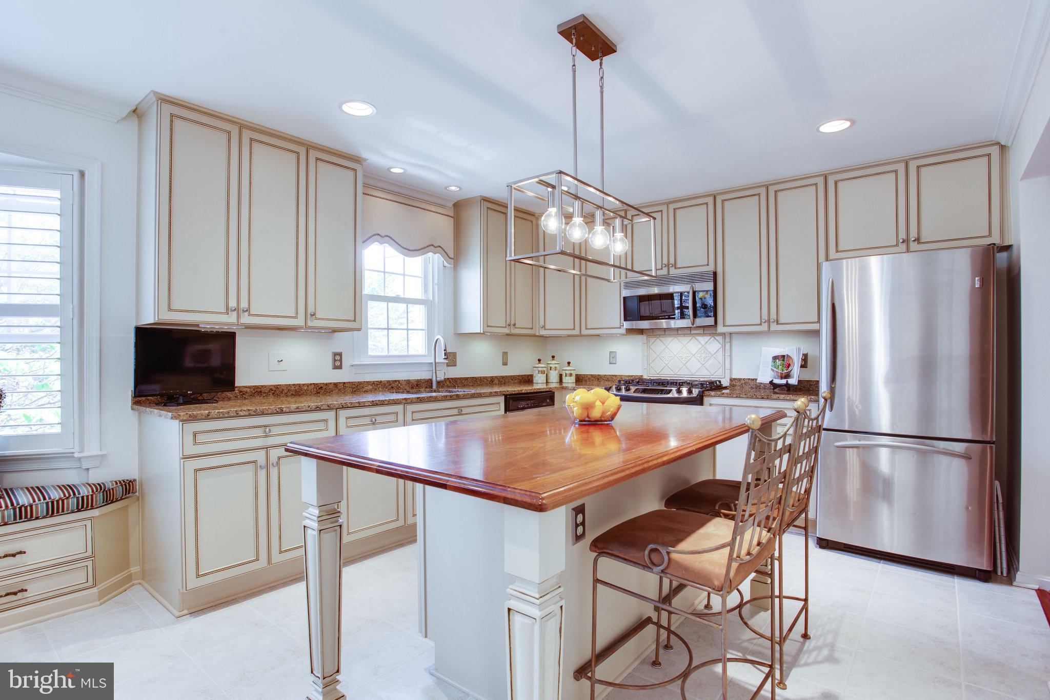 HAHN PROPERTY - Residential