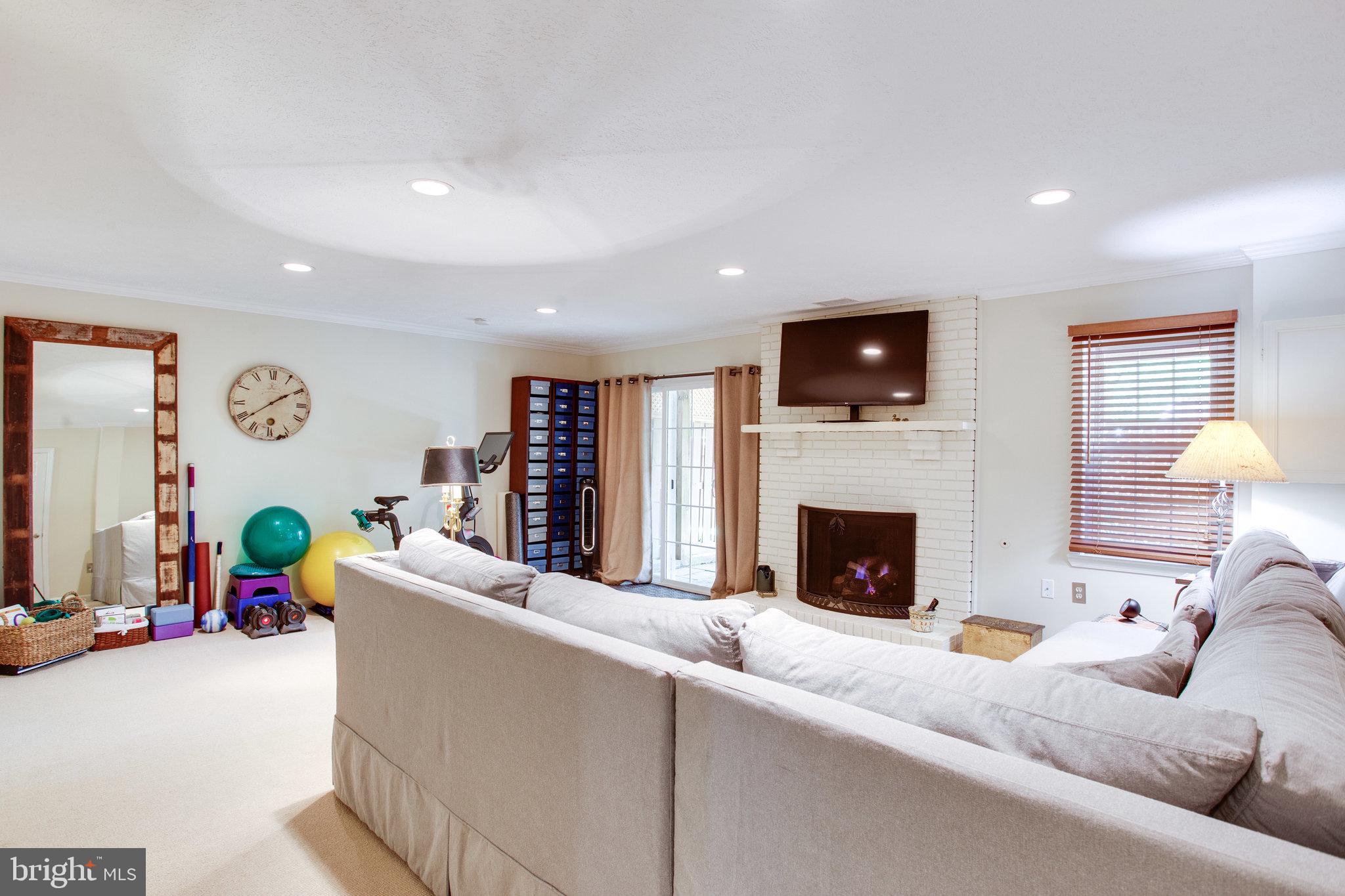 HAHN PROPERTY - Residential