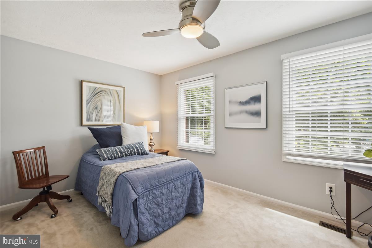 RESTON - Residential