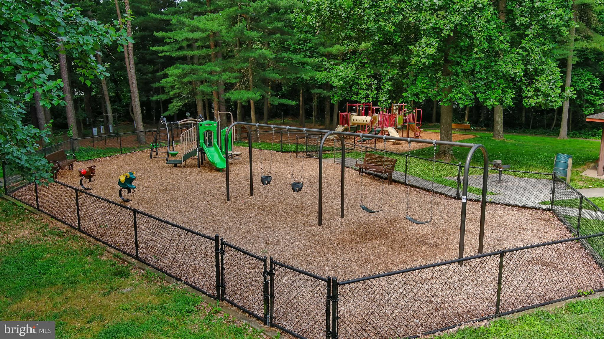 RESTON - Residential