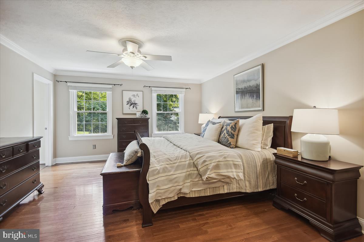 RESTON - Residential