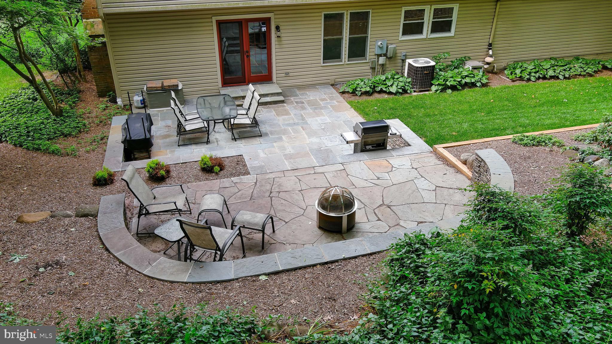 RESTON - Residential