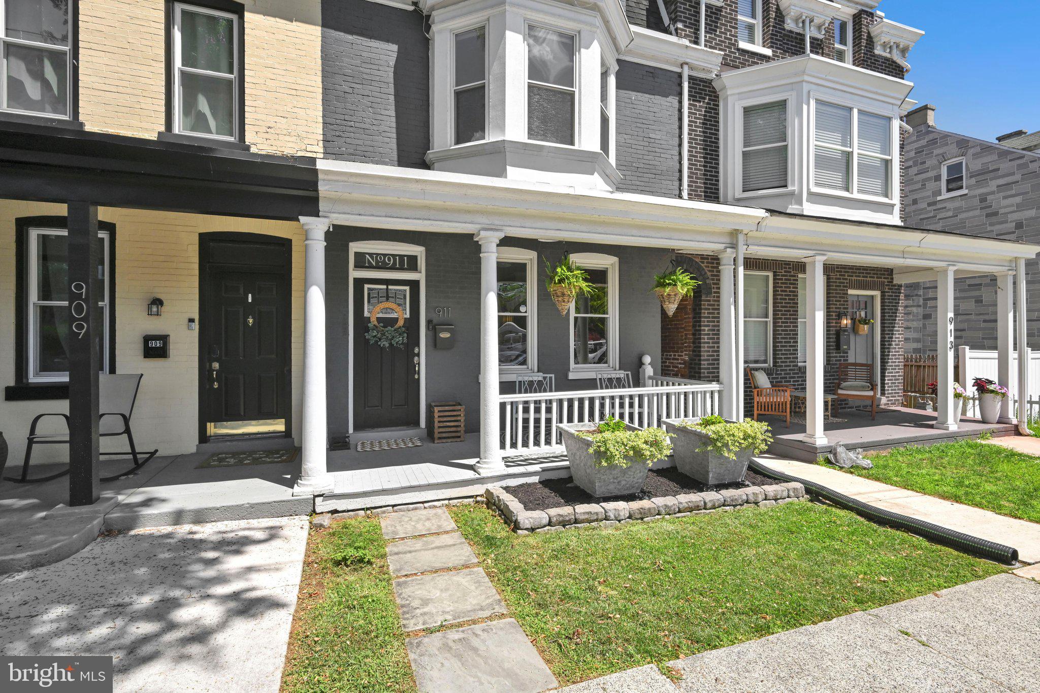 911 E ORANGE STREET