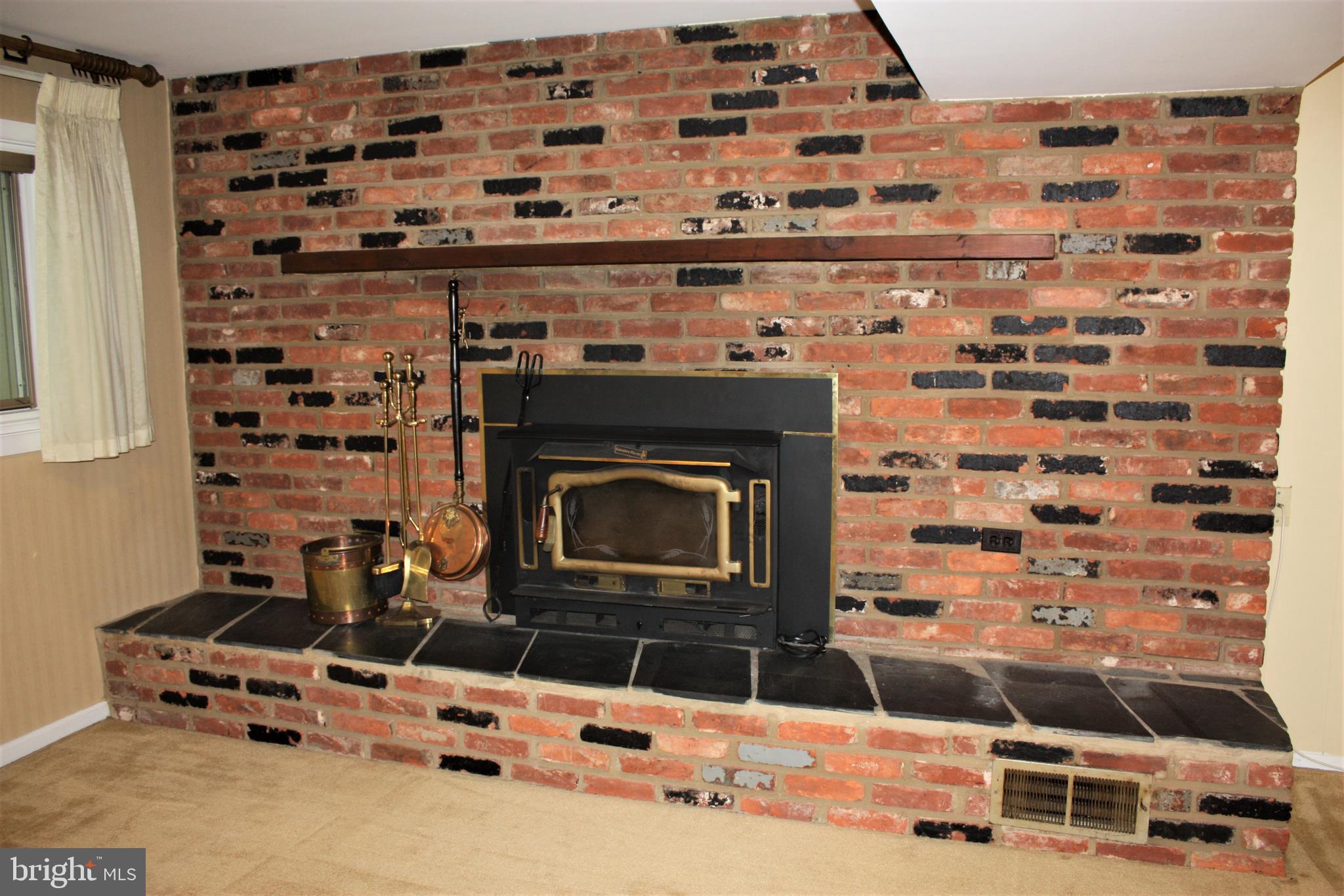 KINGS PARK - Residential Lease