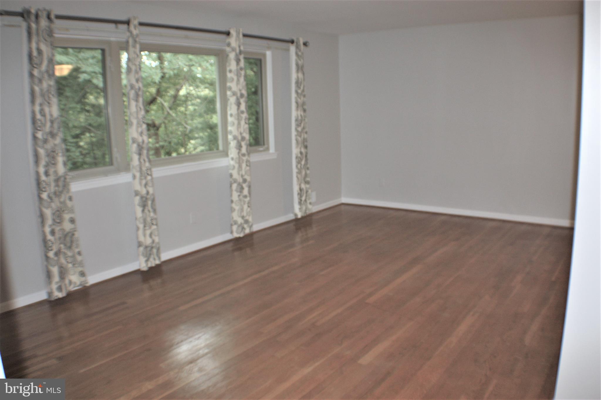 KINGS PARK - Residential Lease