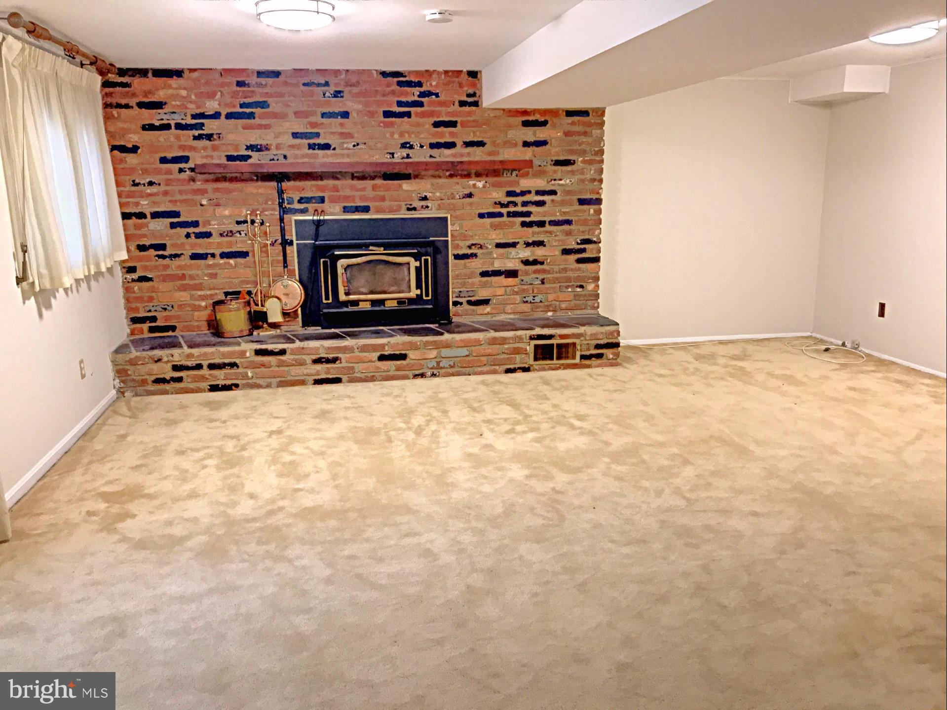 KINGS PARK - Residential Lease