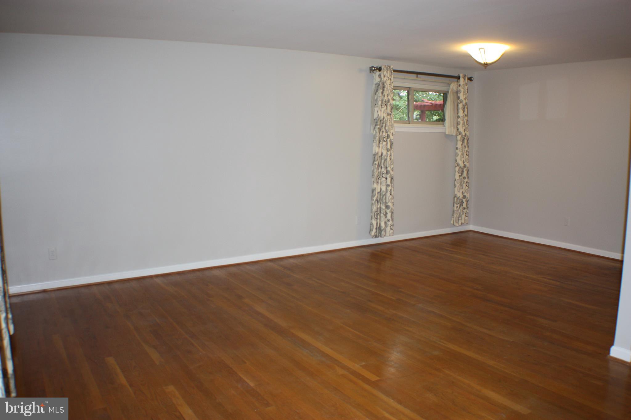 KINGS PARK - Residential Lease