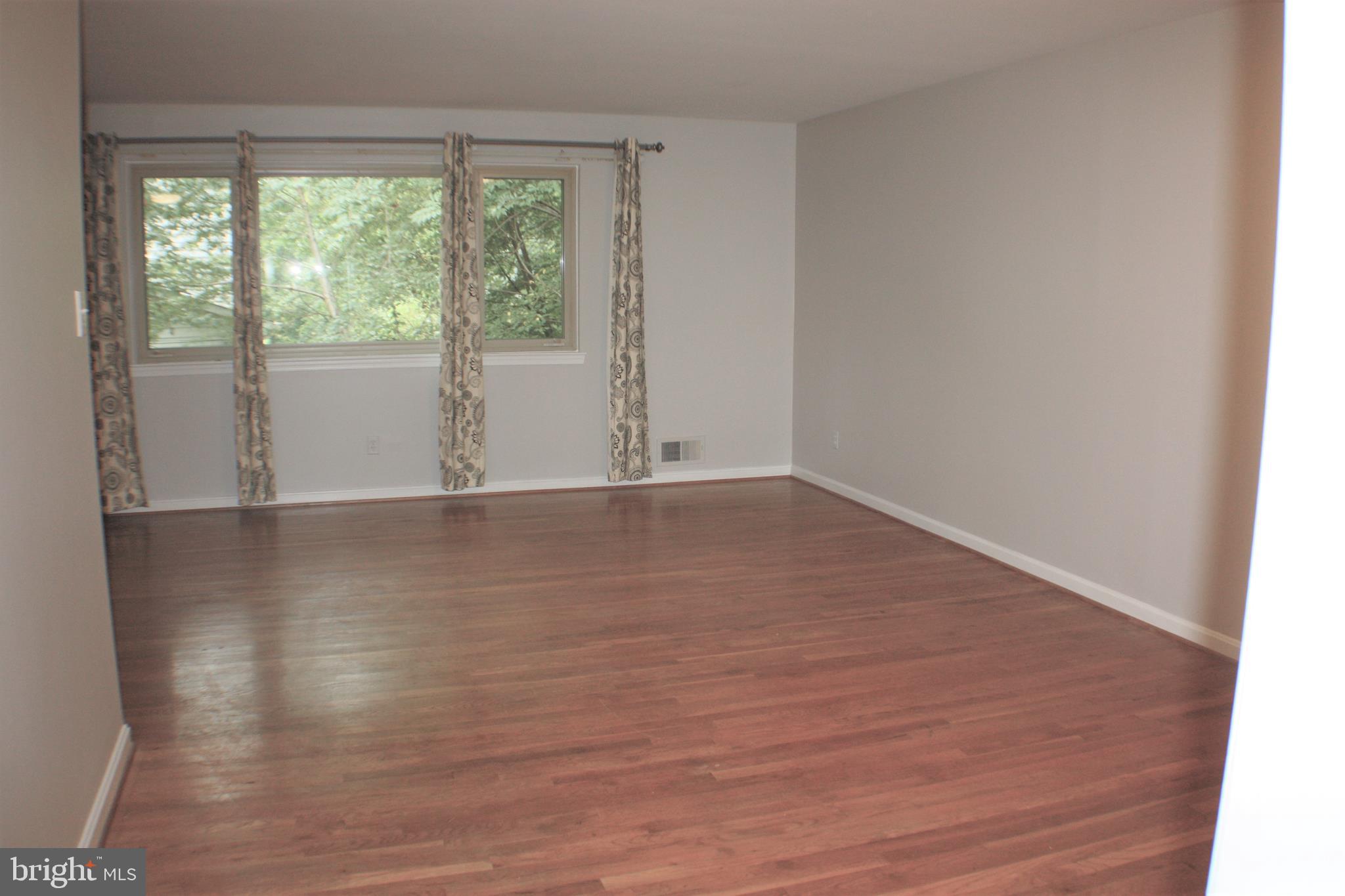 KINGS PARK - Residential Lease