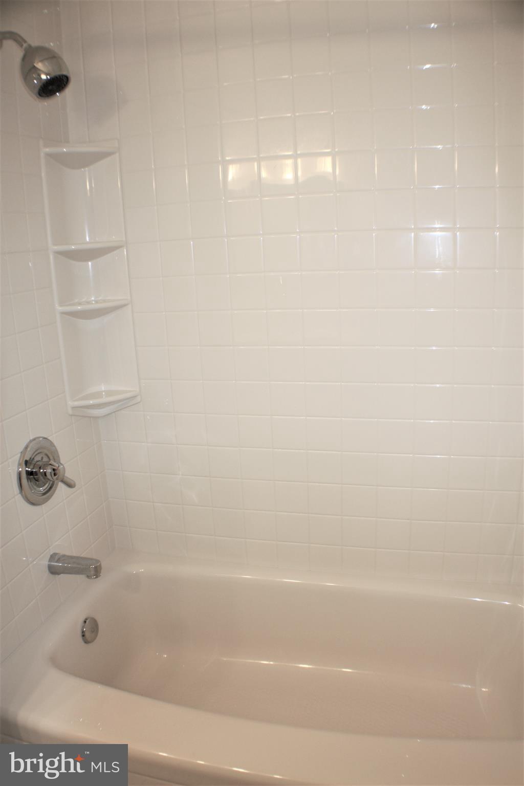 KINGS PARK - Residential Lease