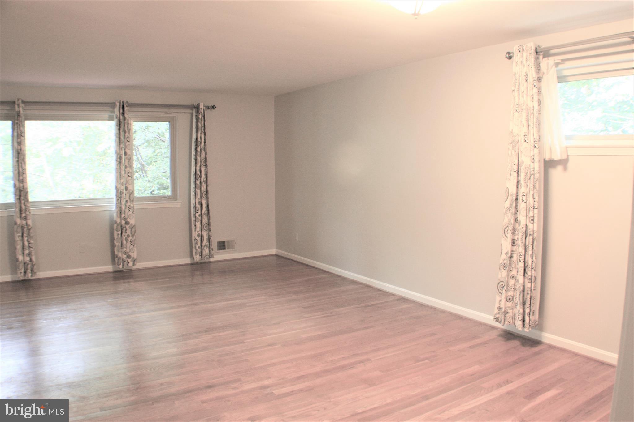 KINGS PARK - Residential Lease