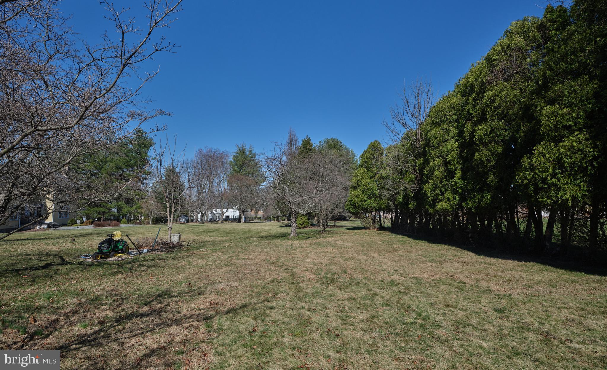 BROOKWOOD ESTS - Residential