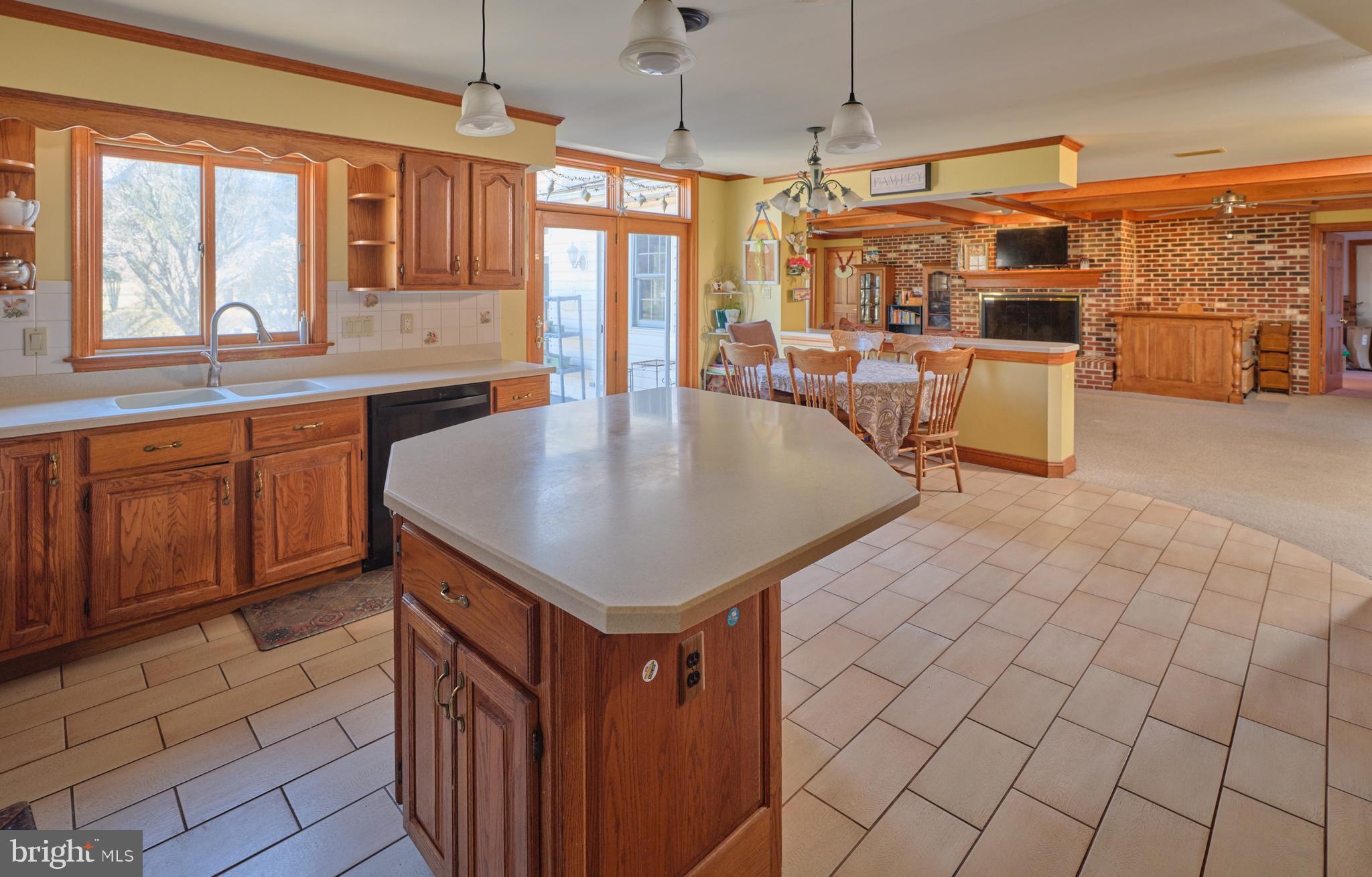 BROOKWOOD ESTS - Residential