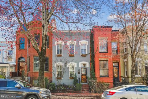 1107 C STREET NE WASHINGTON DC 20002